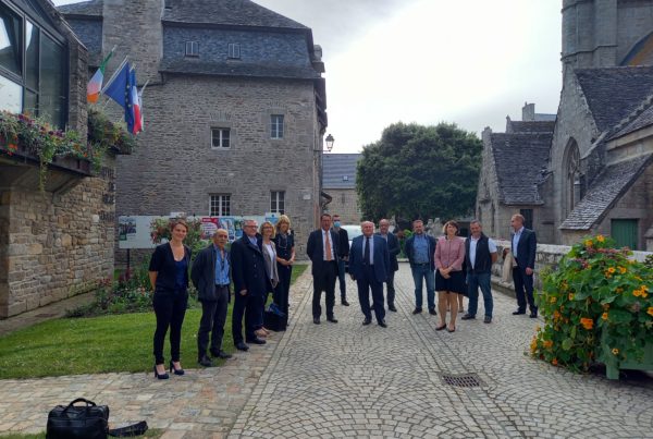 Breizhmer rencontre l'ambassadrice d'Irlande en France à Roscoff
